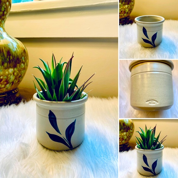 π¦2/$10 3/$15 4/$18 5/$20 Williamsburg Planter